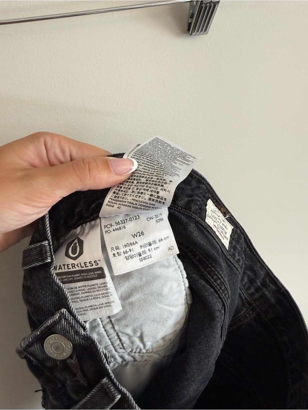 LEVIS 501 SHORTS - Picture 7 of 7
